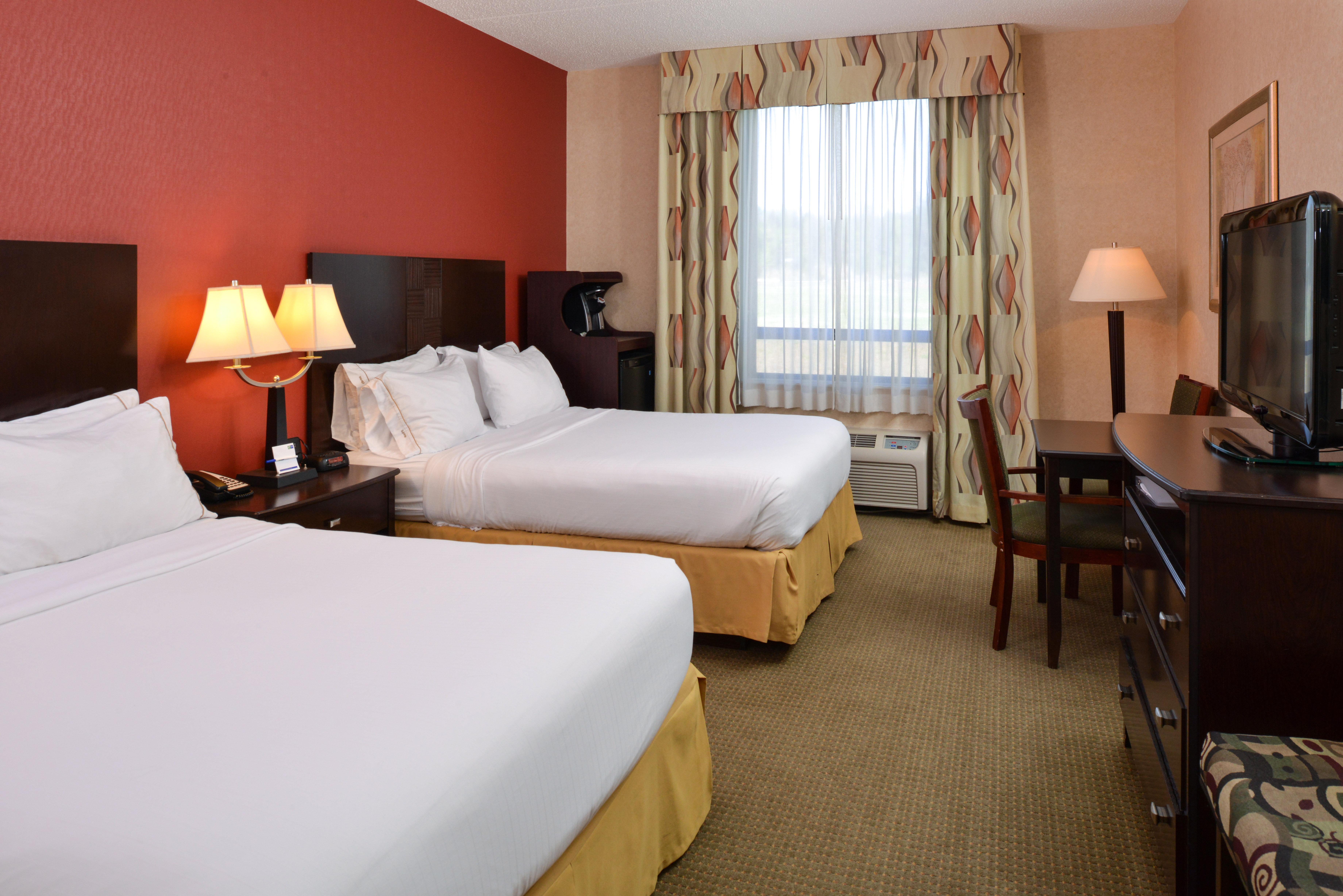 Holiday Inn Express Hotel & Suites Harrison Bagian luar foto