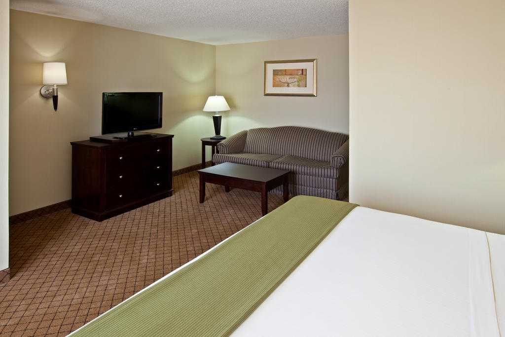 Holiday Inn Express Hotel & Suites Harrison Bagian luar foto