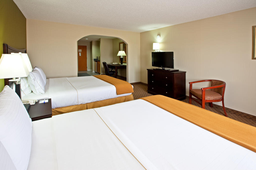 Holiday Inn Express Hotel & Suites Harrison Bagian luar foto