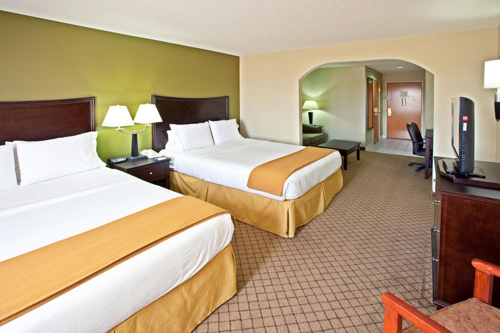 Holiday Inn Express Hotel & Suites Harrison Bagian luar foto