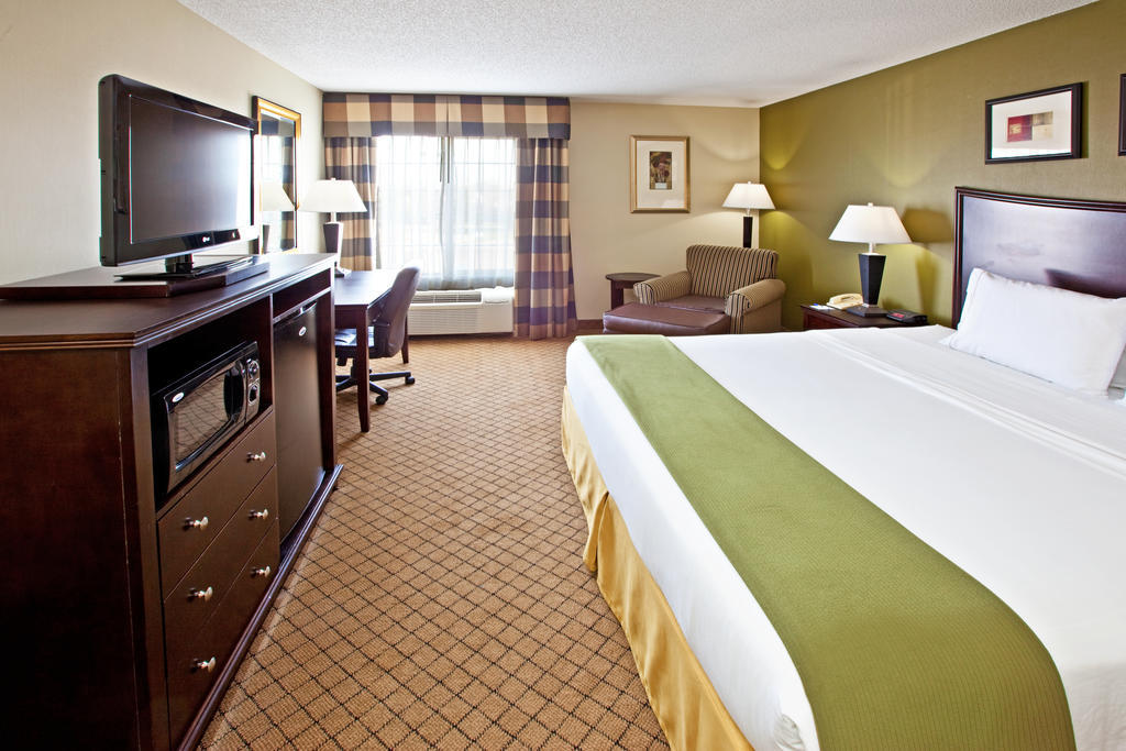 Holiday Inn Express Hotel & Suites Harrison Bagian luar foto