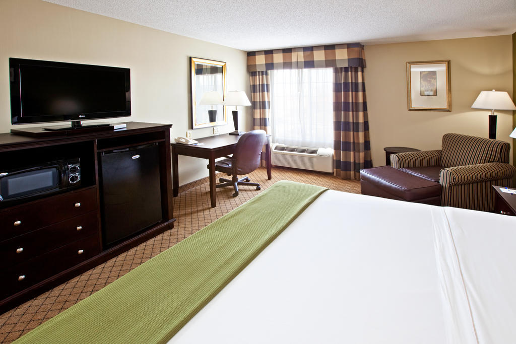 Holiday Inn Express Hotel & Suites Harrison Bagian luar foto
