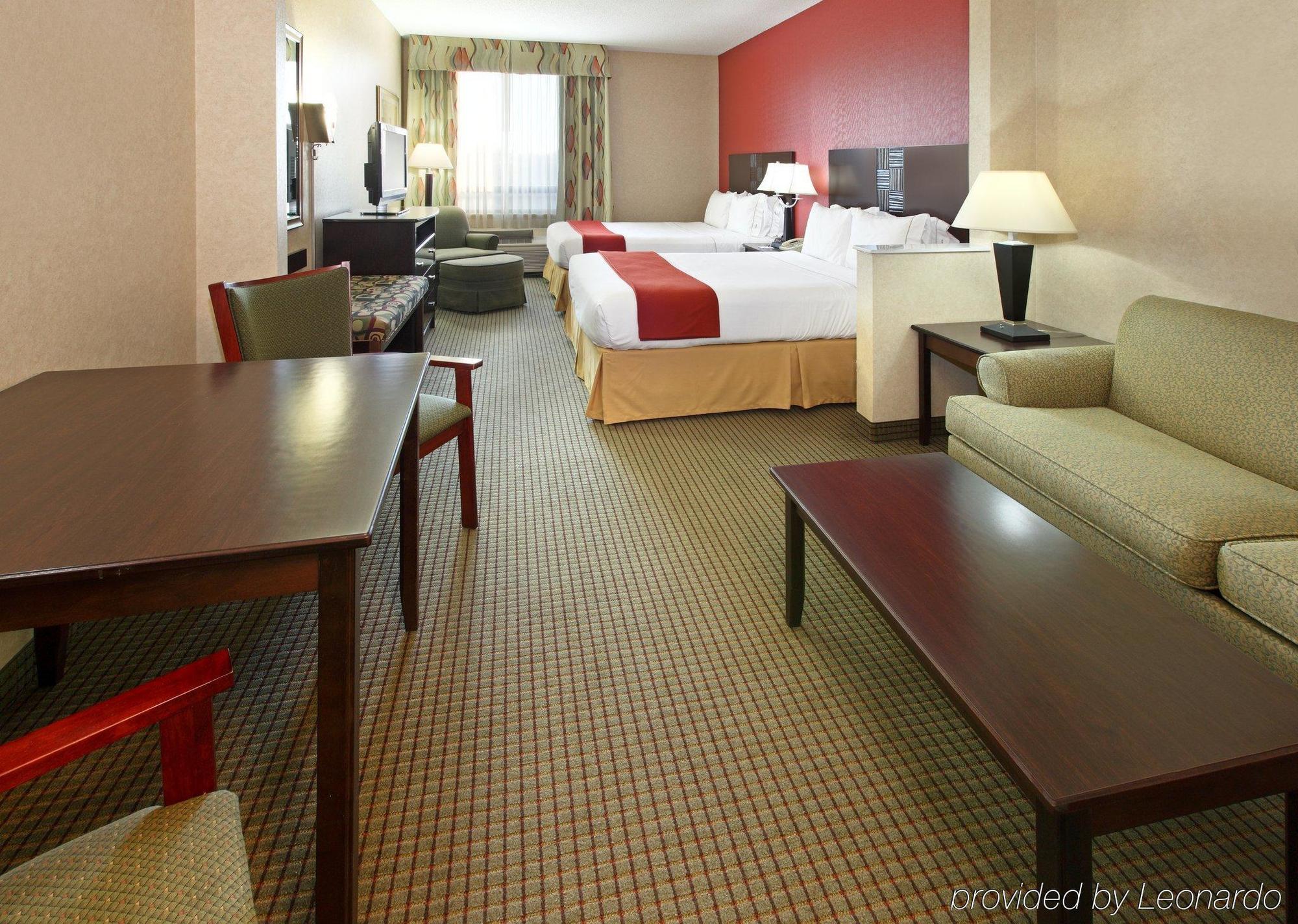 Holiday Inn Express Hotel & Suites Harrison Ruang foto
